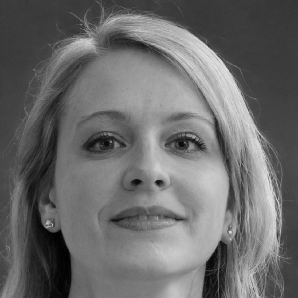 Directora de Análisis Financiero Industrial